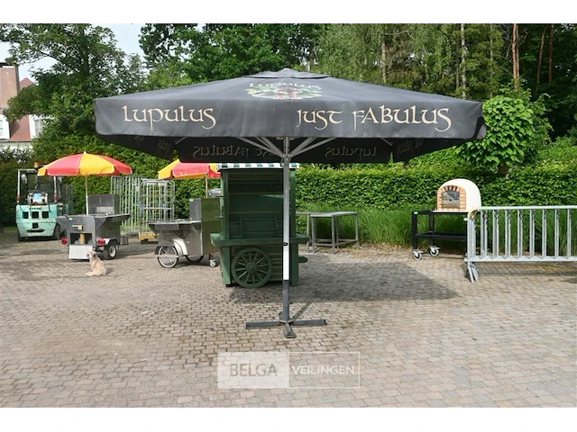 Vierkante parasol met voet - afbeelding 2 van  7