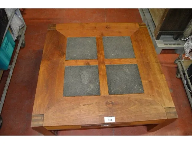 Vierkantige salontafel hout met inleg stenen 1 lade afm. 100x100 - afbeelding 3 van  4