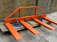 Viervorker 2000kg - afbeelding 1 van  5