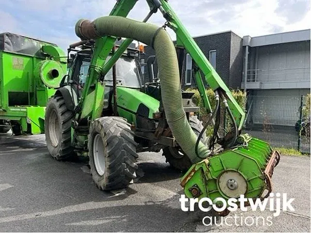 Vierwielaangedreven landbouwtractor combinatie - afbeelding 13 van  23
