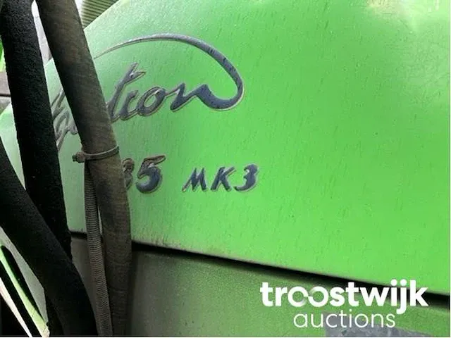 Vierwielaangedreven landbouwtractor combinatie - afbeelding 14 van  23