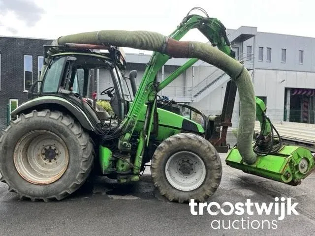 Vierwielaangedreven landbouwtractor combinatie - afbeelding 17 van  23