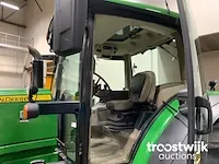 Vierwielaangedreven landbouwtractor - afbeelding 29 van  29