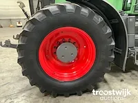 Vierwielaangedreven landbouwtractor - afbeelding 5 van  21
