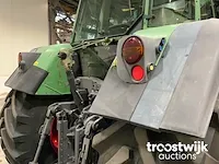 Vierwielaangedreven landbouwtractor - afbeelding 9 van  21