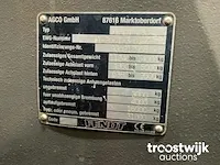 Vierwielaangedreven landbouwtractor - afbeelding 13 van  21