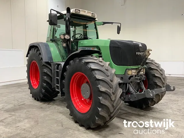 Vierwielaangedreven landbouwtractor - afbeelding 15 van  21