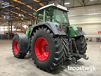 Vierwielaangedreven landbouwtractor - afbeelding 19 van  21