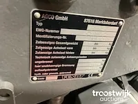 Vierwielaangedreven landbouwtractor - afbeelding 13 van  21