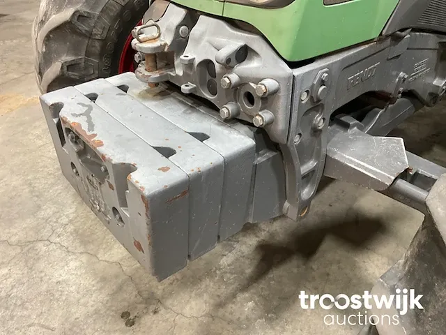 Vierwielaangedreven landbouwtractor - afbeelding 21 van  21
