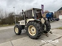Vierwielaangedreven landbouwtractor - afbeelding 15 van  21