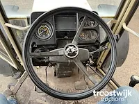 Vierwielaangedreven landbouwtractor - afbeelding 21 van  21