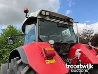 Vierwielaangedreven landbouwtractor - afbeelding 14 van  25