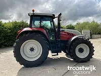 Vierwielaangedreven landbouwtractor - afbeelding 22 van  25