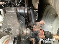 Vierwielaangedreven landbouwtractor - afbeelding 16 van  24
