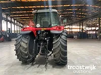Vierwielaangedreven landbouwtractor - afbeelding 21 van  24
