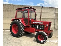Vierwielaangedreven landbouwtractor - afbeelding 11 van  16