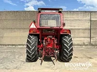 Vierwielaangedreven landbouwtractor - afbeelding 13 van  16