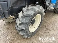 Vierwielaangedreven landbouwtractor - afbeelding 5 van  19
