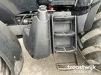 Vierwielaangedreven landbouwtractor - afbeelding 10 van  25