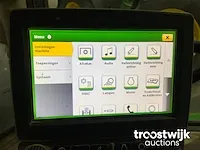 Vierwielaangedreven landbouwtractor - afbeelding 7 van  28