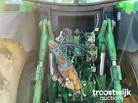 Vierwielaangedreven landbouwtractor - afbeelding 15 van  25