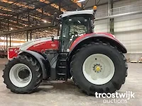 Vierwielaangedreven landbouwtractor - afbeelding 19 van  20