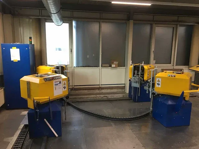 Vierzijdige hoekenpers evm s4 (eckenverbinder) - afbeelding 1 van  10