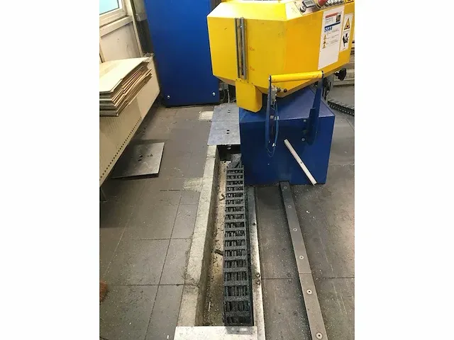 Vierzijdige hoekenpers evm s4 (eckenverbinder) - afbeelding 9 van  10
