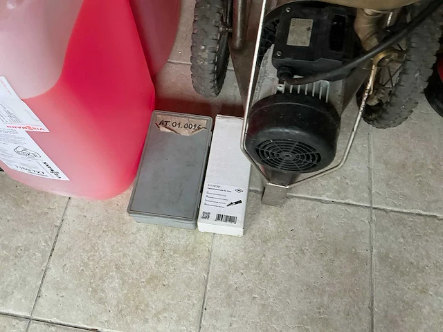 Viessmann vulstation voor zonneboiler - afbeelding 4 van  5