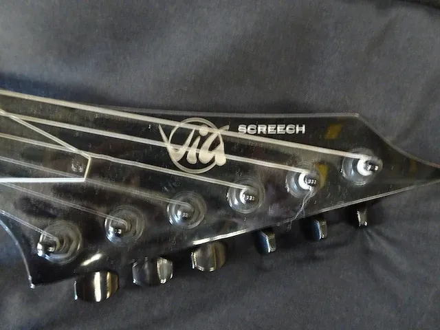 Vig screech electrische gitaar + gitaar tas - afbeelding 5 van  5