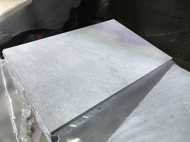 Vihn blue geschuurd natuursteen tuintegels ca. 24m2 - afbeelding 1 van  3