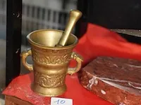 Vijzel in brons met stamper - afbeelding 1 van  1