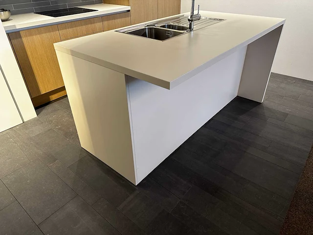 Vika - showroomkeuken - afbeelding 12 van  35