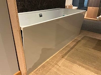 Villeroy & boch collaro polyester hoekbad met kranen - afbeelding 2 van  6