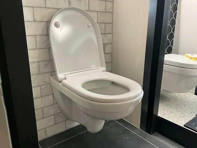 Villeroy & boch hangtoilet - afbeelding 4 van  4