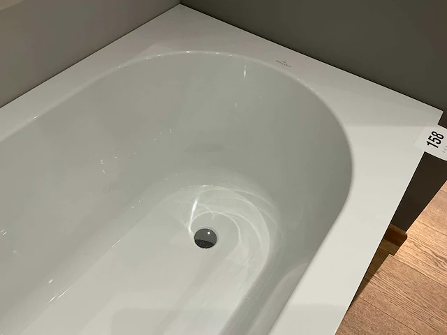 Villeroy & boch oberon badkuip - afbeelding 3 van  5