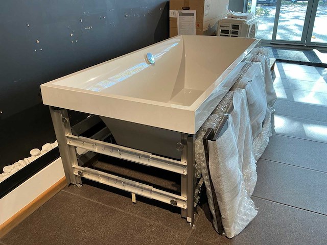 Villeroy & boch opbouw vrijstaand bad - afbeelding 4 van  7