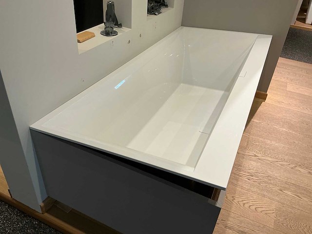 Villeroy & boch opbouw vrijstaand bad - afbeelding 1 van  7