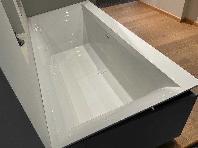 Villeroy & boch opbouw vrijstaand bad - afbeelding 3 van  7