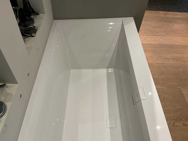 Villeroy & boch opbouw vrijstaand bad - afbeelding 5 van  7