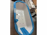 Villeroy&boch - bubbelbad - afbeelding 13 van  14