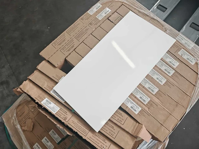 Villeroy&boch glans wit wandtegel 30x60 cm 12,96 m² - afbeelding 5 van  7