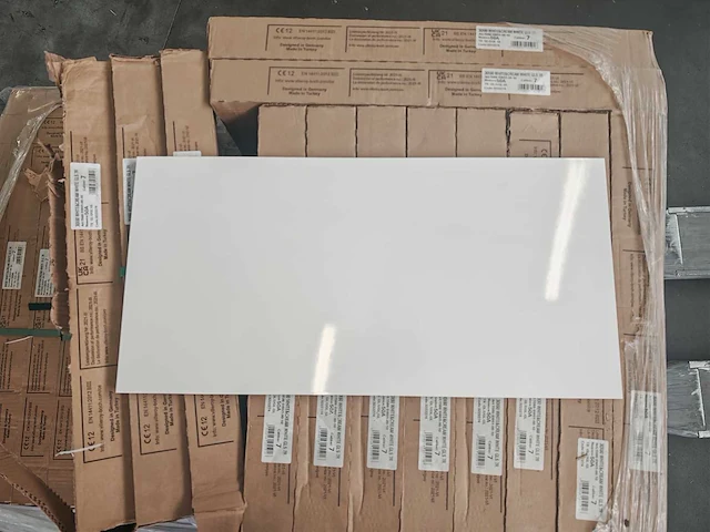 Villeroy&boch glans wit wandtegel 30x60 cm 41,04 m² - afbeelding 2 van  7