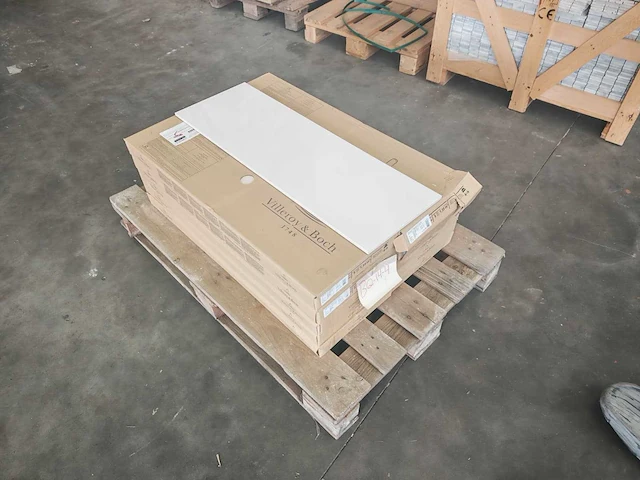Villeroy&boch glans wit wandtegel 30x90 cm 13,5 m² - afbeelding 7 van  7
