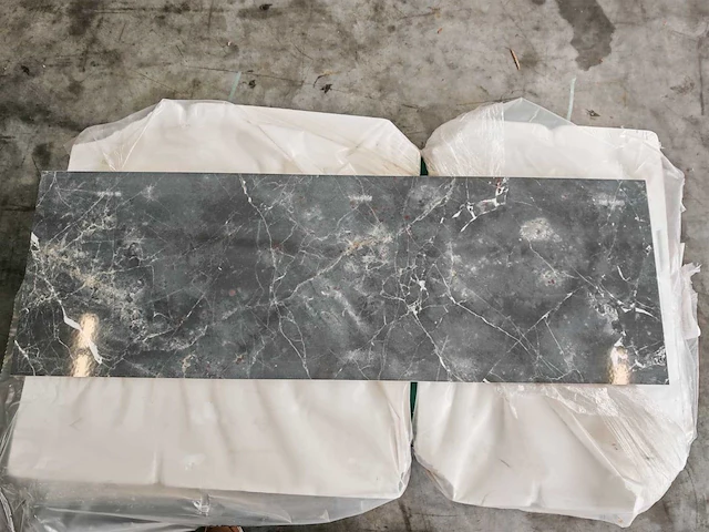 Villeroy&boch marmochic glans zwart wandtegel 40x120 cm 38,4 m² - afbeelding 3 van  7