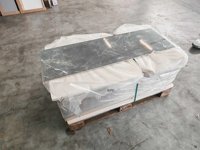 Villeroy&boch marmochic glans zwart wandtegel 40x120 cm 38,4 m² - afbeelding 6 van  7