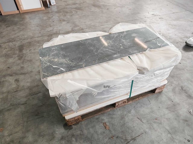 Villeroy&boch marmochic glans zwart wandtegel 40x120 cm 38,4 m² - afbeelding 6 van  7