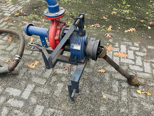 Vincenzo liberti waterpomp - cardanas aangedraven - afbeelding 4 van  8