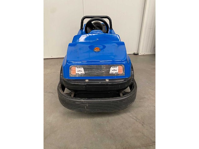 Vintage autoscooter - afbeelding 3 van  5